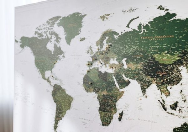 best world map pin board forest green 33p