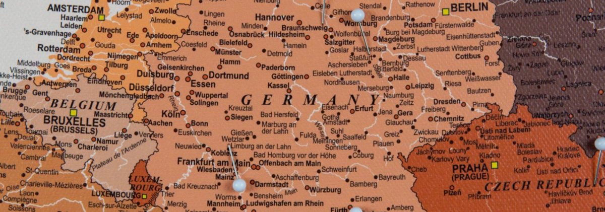detailed-europe-map-on-canvas-brown-4eu-aspect-ratio-1140-400