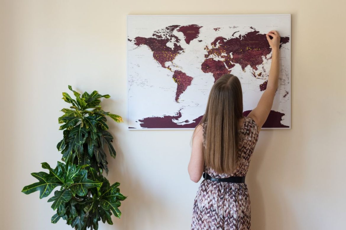 How-to-hang-a-Trip-Map-travel-map-on-a-wall-how-to-guide-aspect-ratio-1170-780