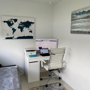 push-pin-world-map-customer-photo-ocean-blue-home-office